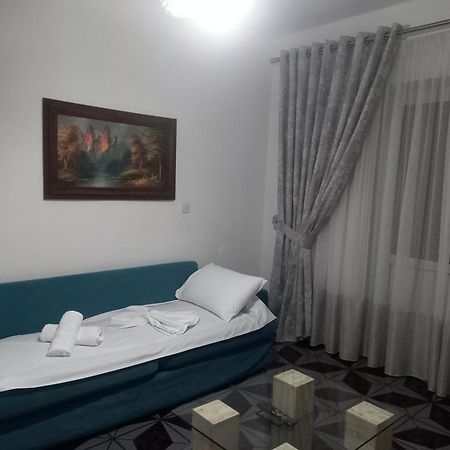 Goni Guest House Саранде Екстериор снимка