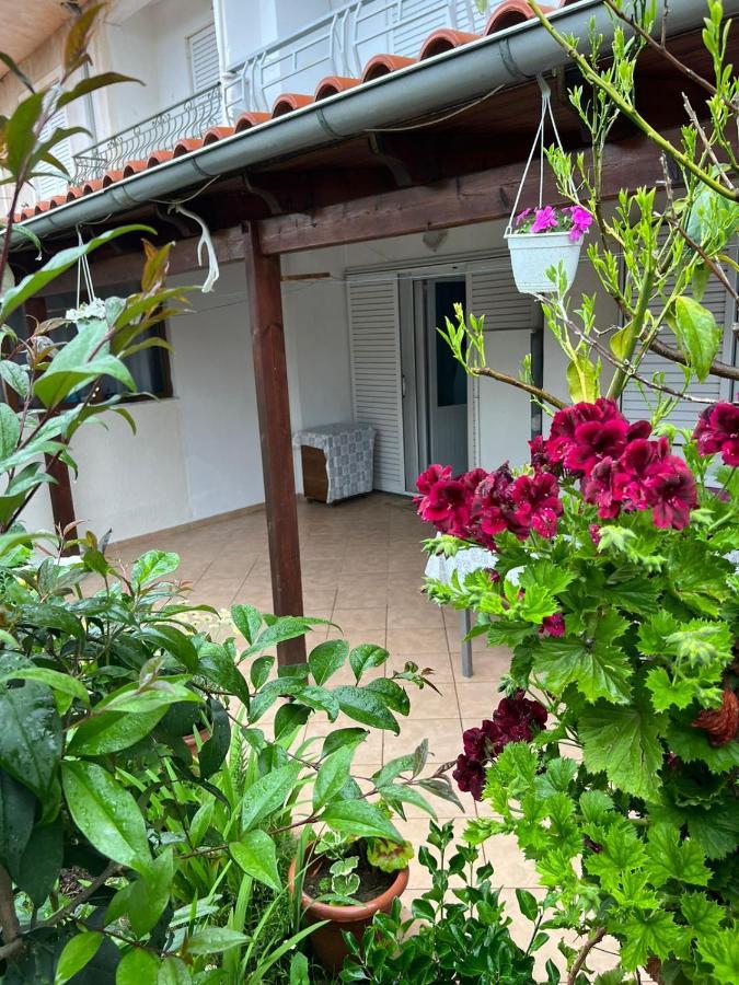 Goni Guest House Саранде Екстериор снимка