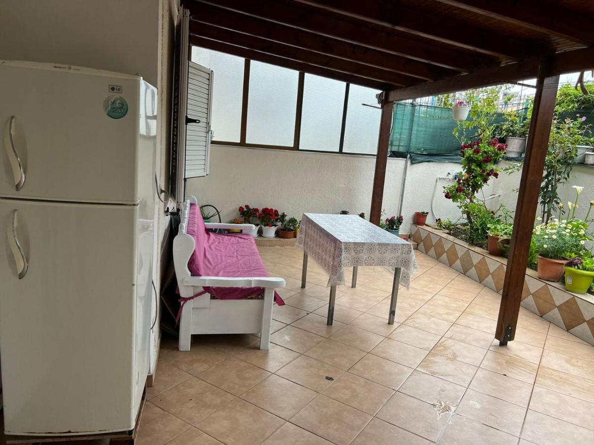 Goni Guest House Саранде Екстериор снимка